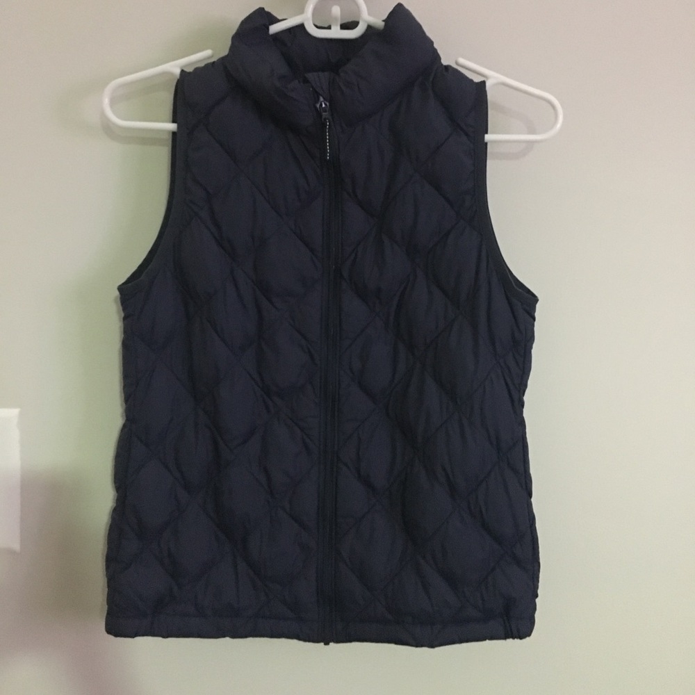 Girls uniqlo vest